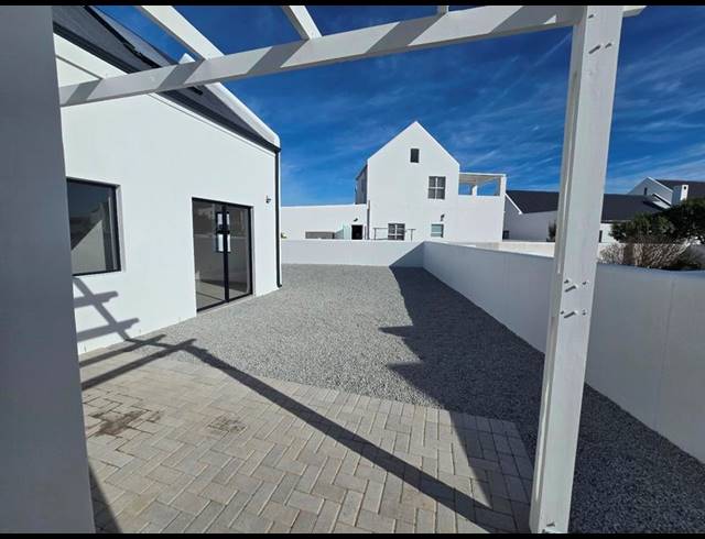 3 BEDROOM HOUSE FOR SALE IN BRITANNIA BAY